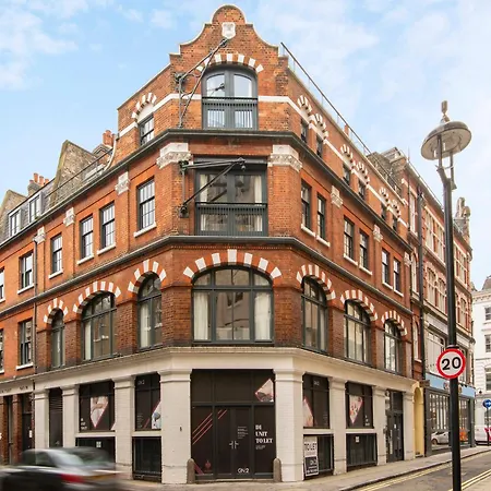 Apartment Cove Arne Street London