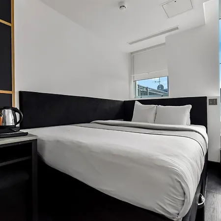 The Z Covent Garden 3*