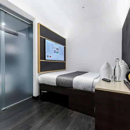 Hotel The Z Trafalgar