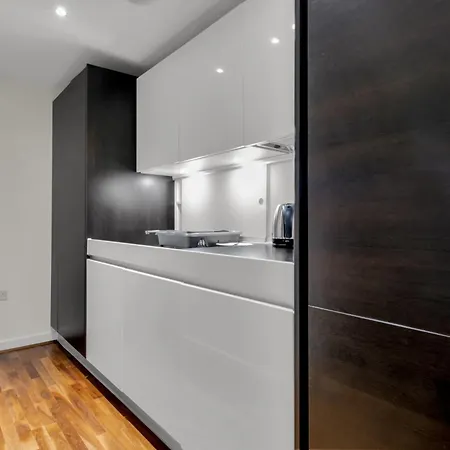 Mysquare Moorgate One Bedroom Near Lamb's Passage
