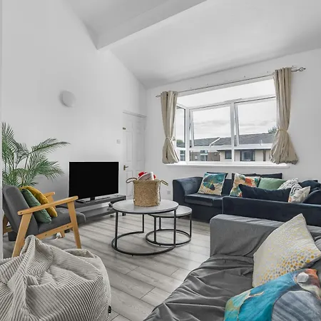Serviced - For Families Or Corporate Apartment London