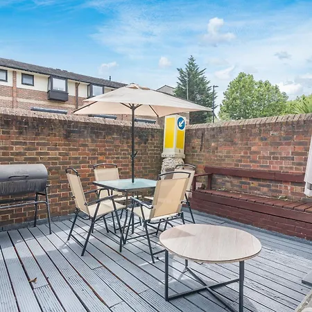 Serviced - For Families Or Corporate Apartment