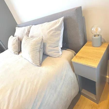 The Comfort You Need In Is 16 Minutes Away From Central London