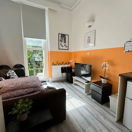 Apartment Central, Compact And Fashion Flat For 4 People With Breakfast In Kensington Zone 1 London