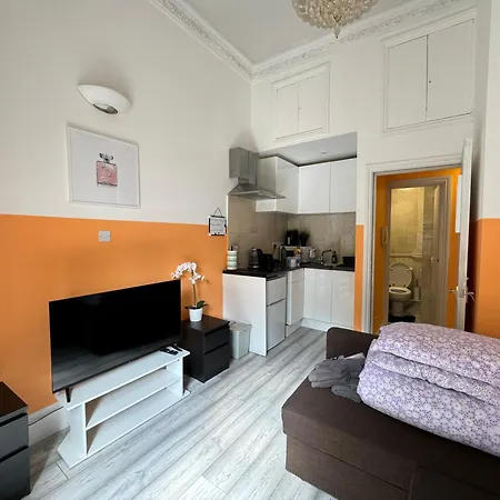 Central, Compact And Fashion Flat For 4 People With Breakfast In Kensington Zone 1 Apartment *