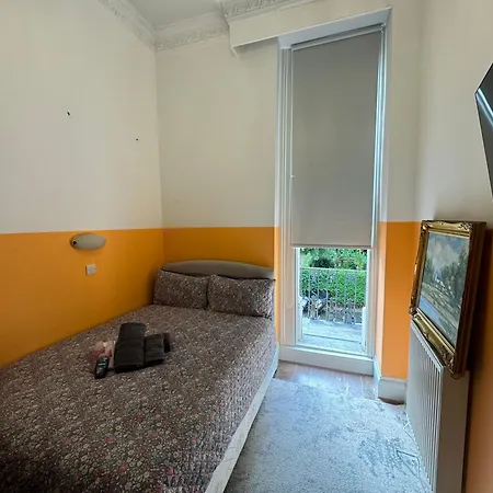 Central, Compact And Fashion Flat For 4 People With Breakfast In Kensington Zone 1 London