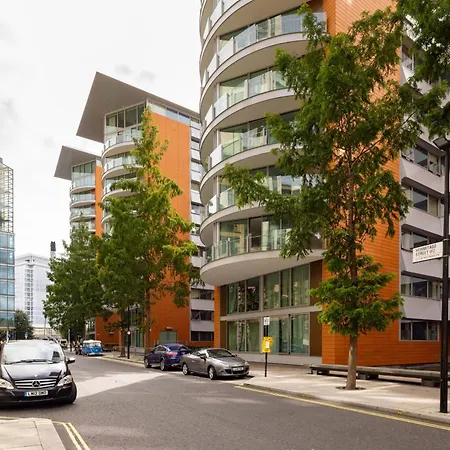 Spacious, Modern 3-bed *