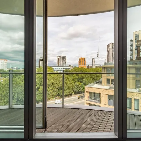 Spacious, Modern 3-bed