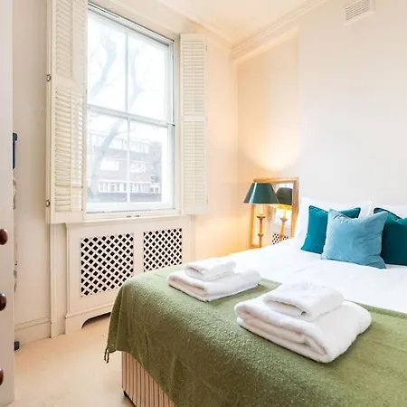 48 Redcliffe Gardens By Capital * London