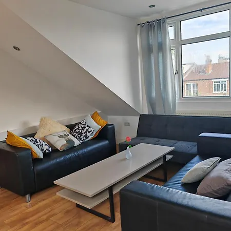 Spacious 3 Bedroom In