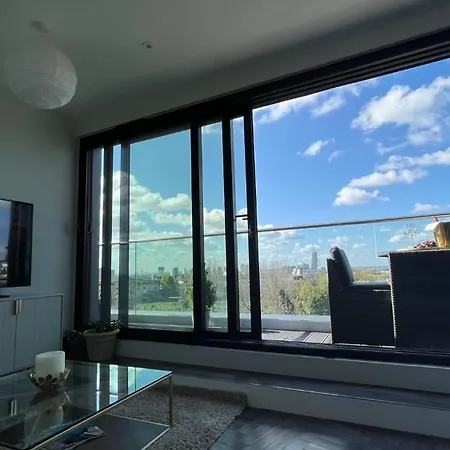 Amazing Single For A Single Travel Near Nothing Hill * London