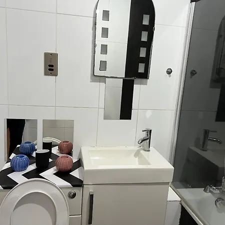 Cosy Entire Flat In Whitechapel London