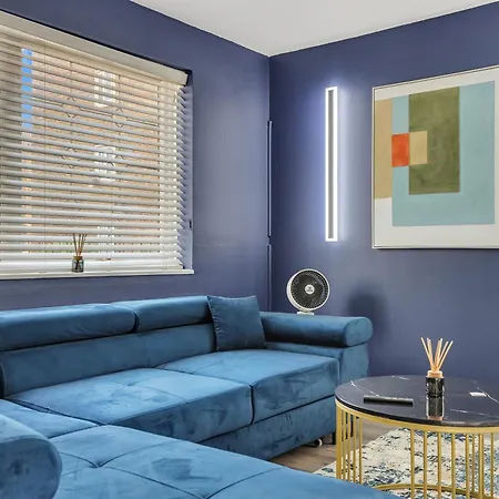 Enquies Stadium Apartment *
