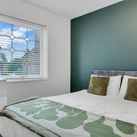 Enquies Stadium Apartment