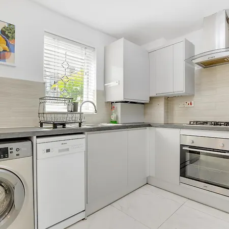Enquies Stadium Apartment London