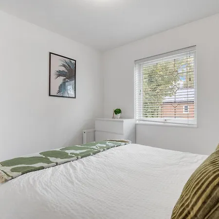 Enquies Stadium Apartment