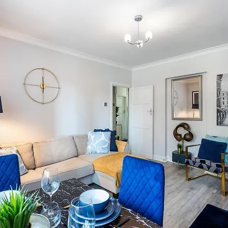 Apartment Kensington Balcony For 6