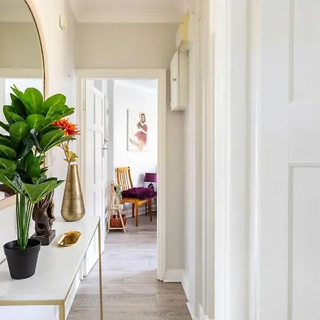 Apartment Kensington Balcony For 6