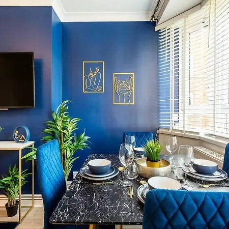 Apartment Kensington Balcony For 6 *