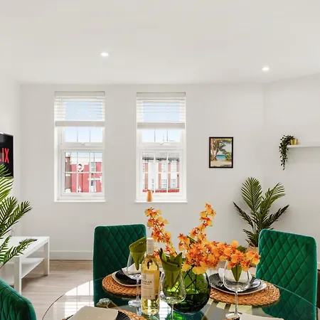 Apartment Modern One And Two Bed London *