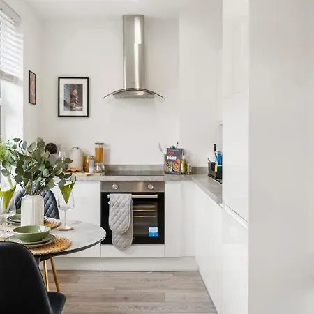 Modern One And Two Bed London Apartment Edgware
