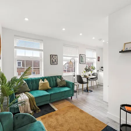 Modern One And Two Bed London Edgware