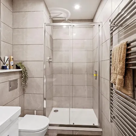Modern One And Two Bed London