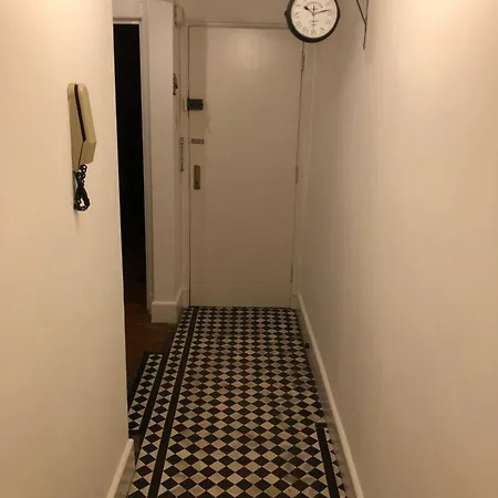 Homestay Cosy Double In West Kensington