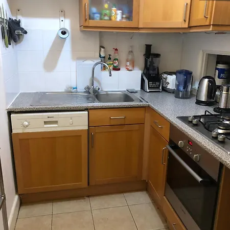 Cosy Double In West Kensington * London