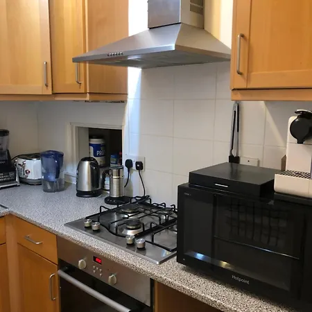 Homestay Cosy Double In West Kensington London
