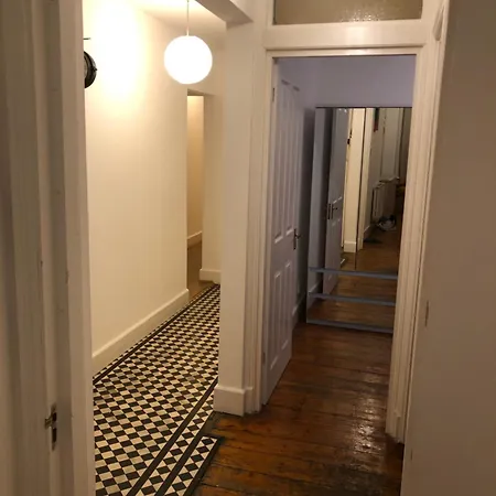 Cosy Double In West Kensington Homestay