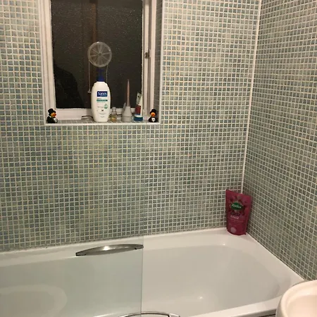 Cosy Double In West Kensington * London