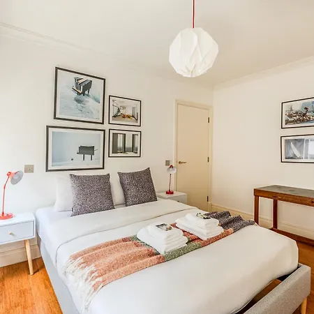 1br Apt, Of London, 2min Aldgate Tube *