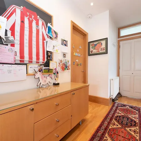Charming Family-friendly 3bedroom In Belsize Park Pass The Keys