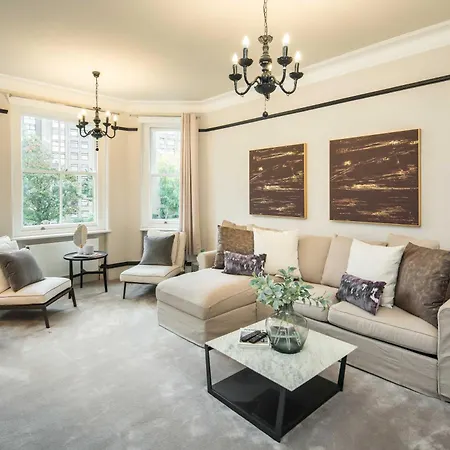 West Kensington-4bedrooms-cinema Rooms-olympia London