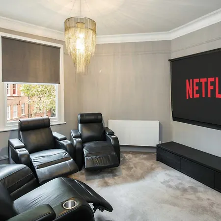 Apartment West Kensington-4bedrooms-cinema Rooms-olympia *
