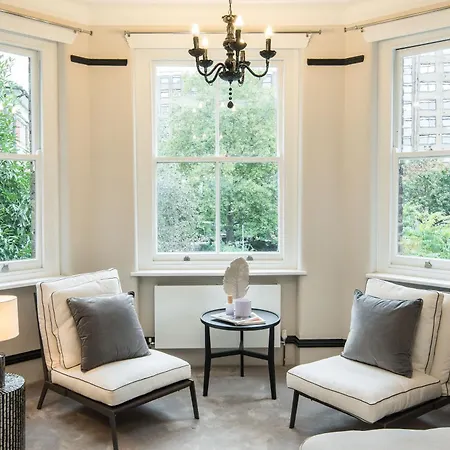 Apartment West Kensington-4bedrooms-cinema Rooms-olympia London