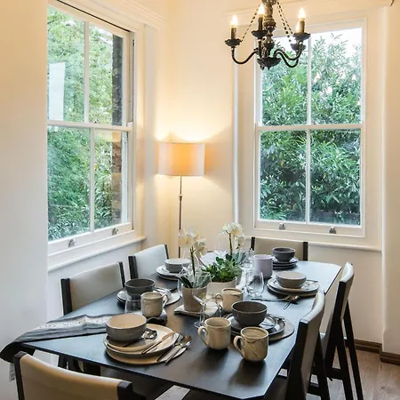 West Kensington-4bedrooms-cinema Rooms-olympia Apartment *