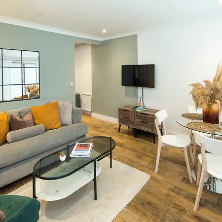 Apartment N19 Southkensington-museums-hydepark-caffe