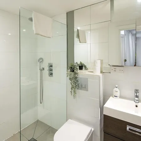 Apartment N19 Southkensington-museums-hydepark-caffe *