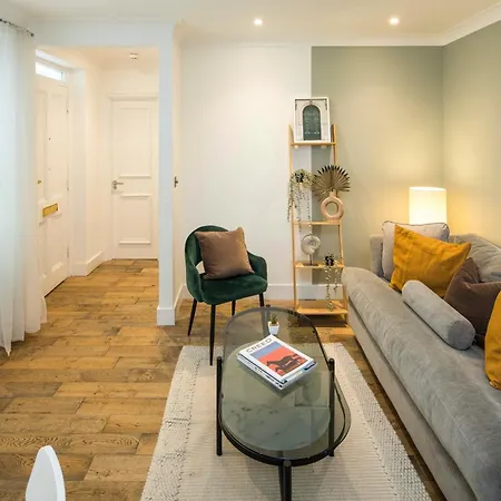 N19 Southkensington-museums-hydepark-caffe London