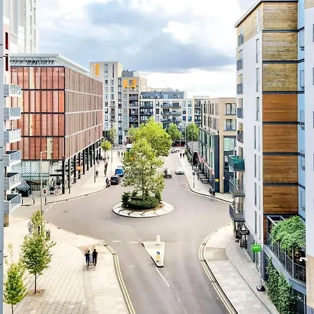 Beautiful 2 Bedroom 2 Bathroom In Colindale Edgware