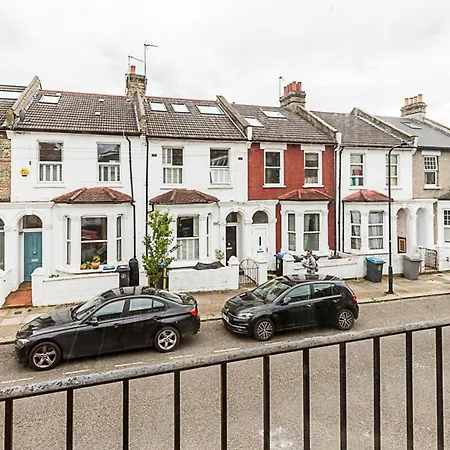 Apartment Kensal Green's Cosy Three Bedroom Retreat *