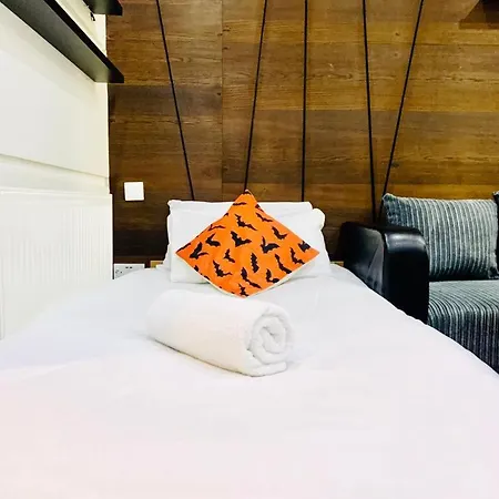Fancy Flat In *