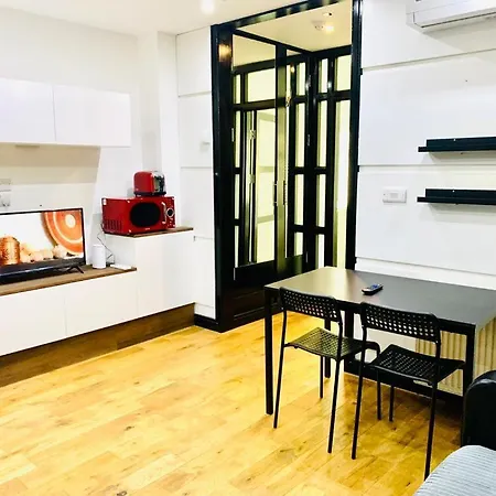 Apartment Fancy Flat In *