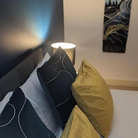 Apartment Premium Offers L Last-minute L Remigro Short Lets L 1 Bed Flat L Royal Docks L Airport & Excel L 2 Bed St Albans L Family Friendly L Near Bus Stop L Centre L Book Today With Remigro