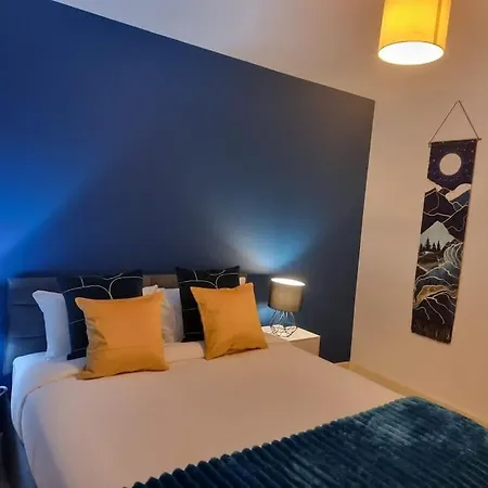 Apartment Premium Offers L Last-minute L Remigro Short Lets L 1 Bed Flat L Royal Docks L Airport & Excel L 2 Bed St Albans L Family Friendly L Near Bus Stop L Centre L Book Today With Remigro *
