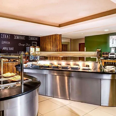 Novotel West 4*