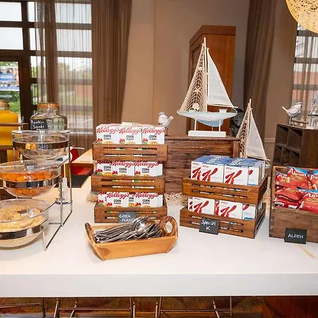 Hotel Novotel London Heathrow Airport M4 Jct. 4 Hillingdon