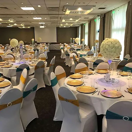 Hotel Novotel London Heathrow Airport M4 Jct. 4 4*